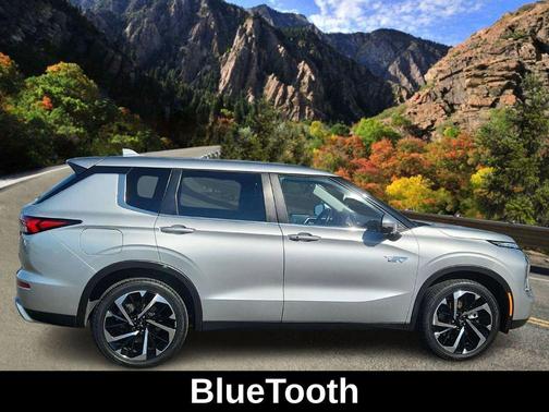 2023 Mitsubishi Outlander PHEV SE S-AWC