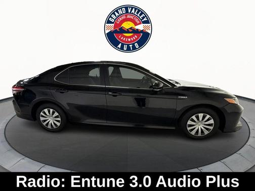 2019 Toyota Camry Hybrid LE