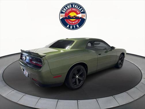 2020 Dodge Challenger SXT