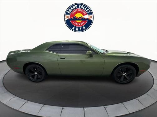 2020 Dodge Challenger SXT