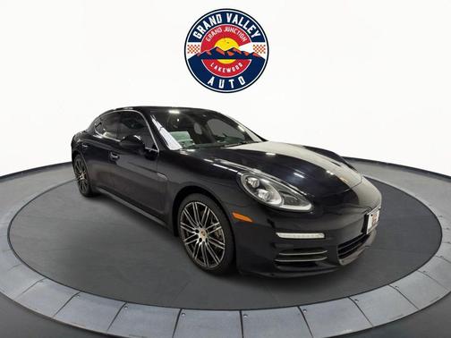 2016 Porsche Panamera 4S