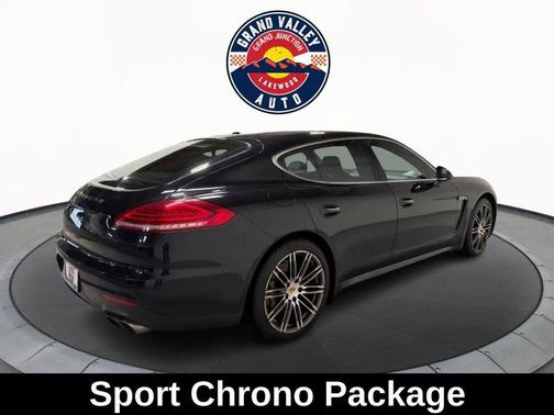 2016 Porsche Panamera 4S