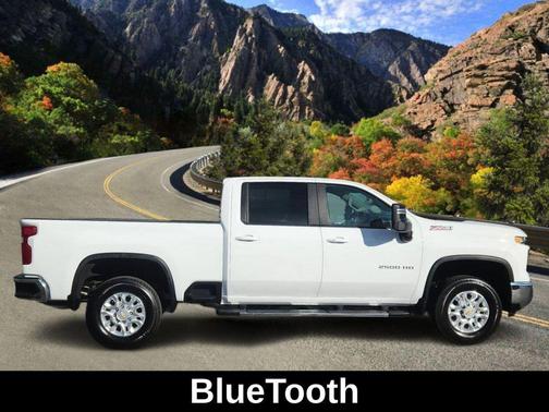 Summit White 2024 Chevrolet Silverado 2500 LT