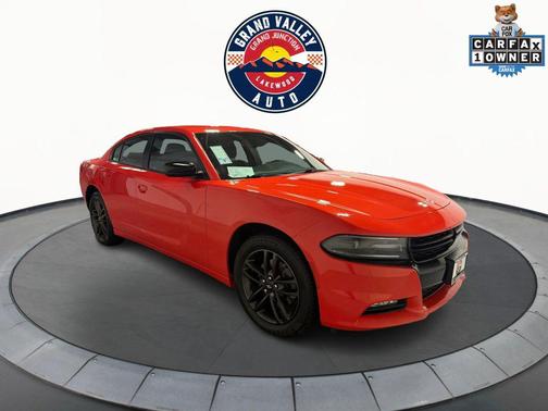 2019 Dodge Charger SXT