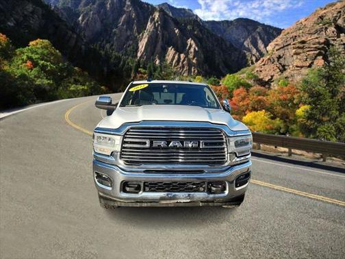 2022 RAM 2500 Laramie Crew Cab 4x4 8' Box
