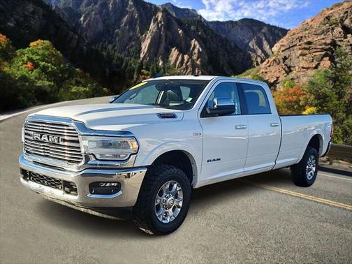 2022 RAM 2500 Laramie Crew Cab 4x4 8' Box