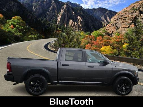 2024 RAM 1500 Classic Warlock Crew Cab 4x4 5'7' Box