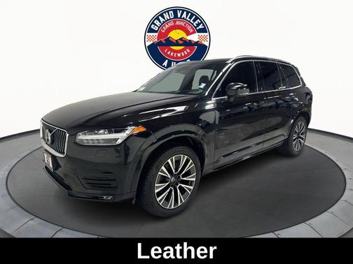 2020 Volvo XC90 T6 Momentum