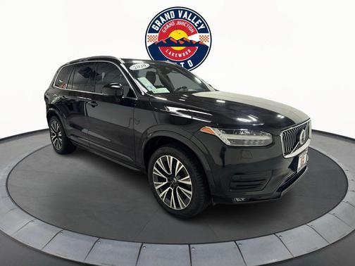 2020 Volvo XC90 T6 Momentum