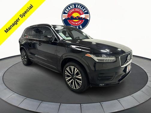 2020 Volvo XC90 T6 Momentum