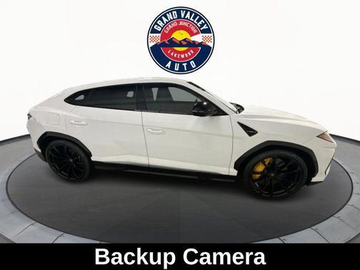 Bianco Icarus Metallic 2019 Lamborghini Urus Base