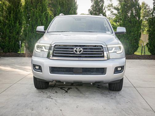 2019 Toyota Sequoia SR5
