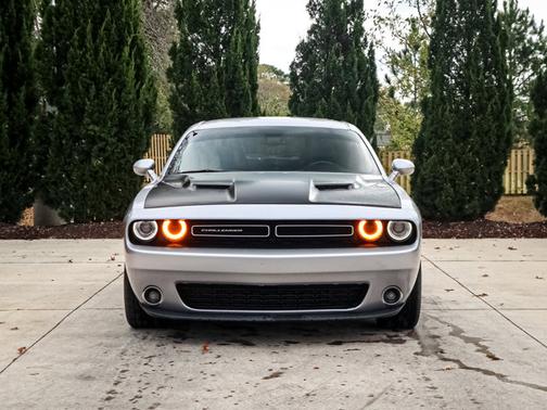 2015 Dodge Challenger SXT Plus
