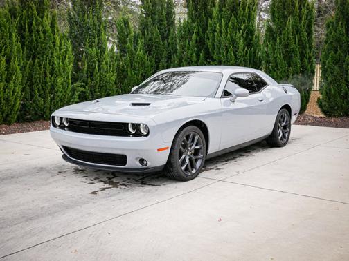 2021 Dodge Challenger SXT