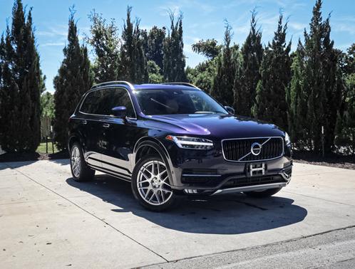 2016 Volvo XC90 T6 Momentum