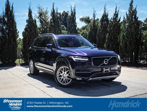 2016 Volvo XC90 T6 Momentum
