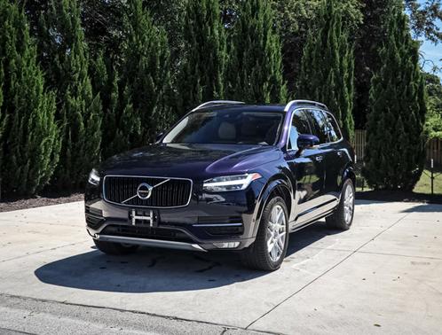 2016 Volvo XC90 T6 Momentum