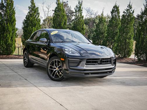 2023 Porsche Macan T