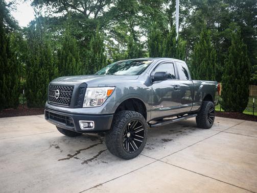 2017 Nissan Titan S