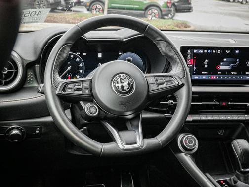 2025 Alfa Romeo Tonale 