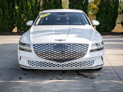 2024 Genesis Electrified G80 Advanced