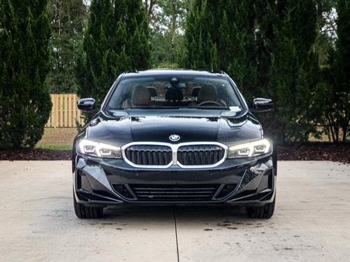 2023 BMW 330 330i