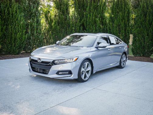 Lunar Silver Metallic 2019 Honda Accord Touring 2.0T