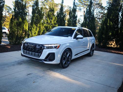 2025 Audi Q7 Prestige