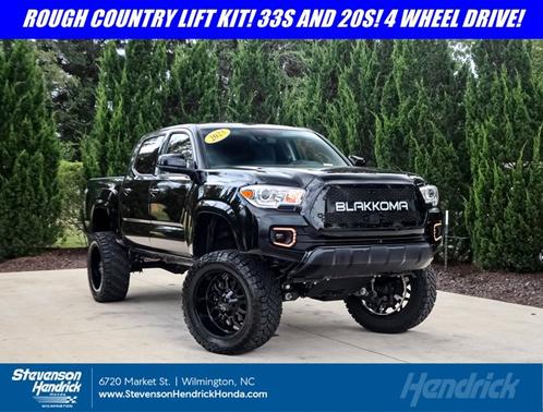 2023 Toyota Tacoma SR