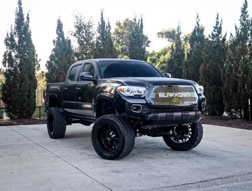 2023 Toyota Tacoma SR