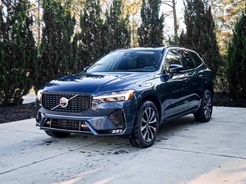 2025 Volvo XC60 Plus
