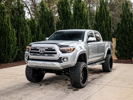 2016 Toyota Tacoma Limited