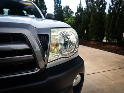 2009 Toyota Tacoma Base (M5)