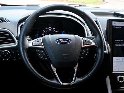 Oxford White 2021 Ford Edge SEL