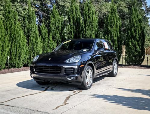 2016 Porsche Cayenne Base (Tiptronic)