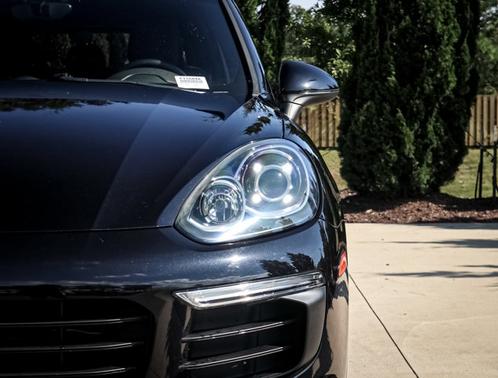 2016 Porsche Cayenne Base (Tiptronic)