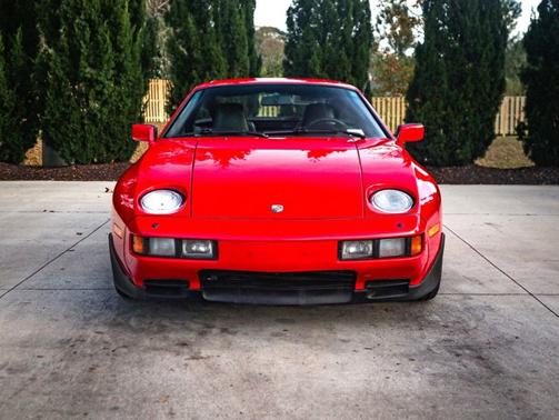 1985 Porsche 928 