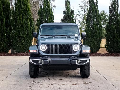 2024 Jeep Gladiator Sport S