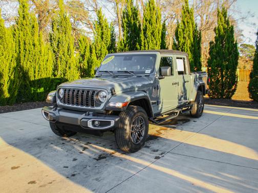 2024 Jeep Gladiator Sport S