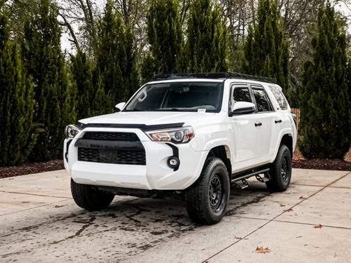 2022 Toyota 4Runner SR5