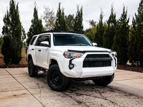 2022 Toyota 4Runner SR5