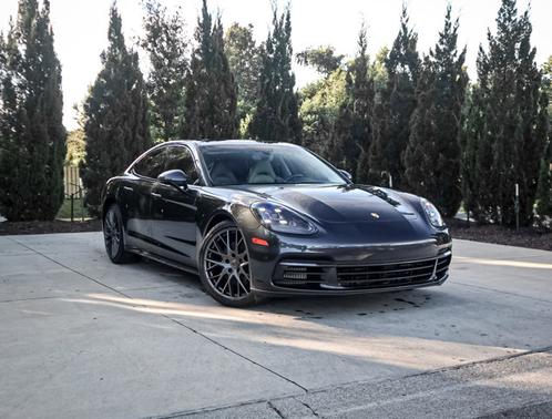 2018 Porsche Panamera 4S