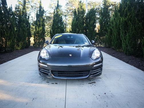 2016 Porsche Panamera 4S