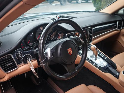 2016 Porsche Panamera 4S