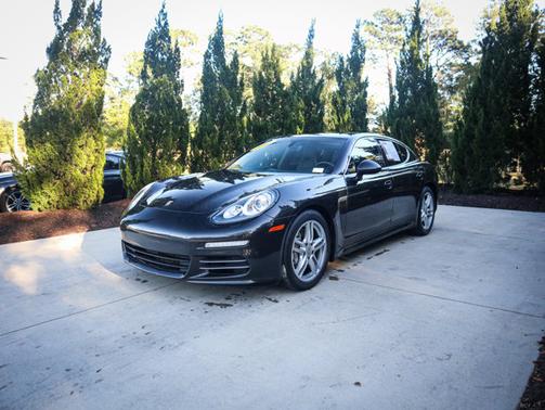 2016 Porsche Panamera 4S