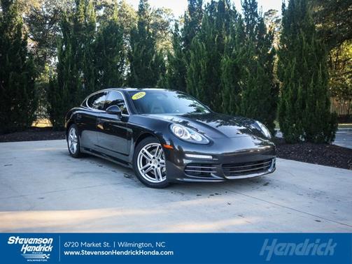 2016 Porsche Panamera 4S