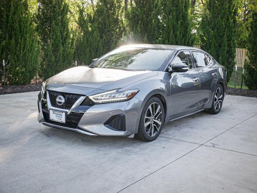 2023 Nissan Maxima SV