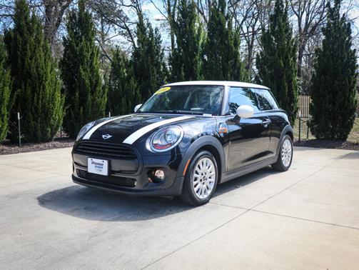 2016 MINI Hardtop Cooper
