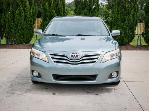 2011 Toyota Camry XLE