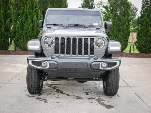 2022 Jeep Gladiator Sport S